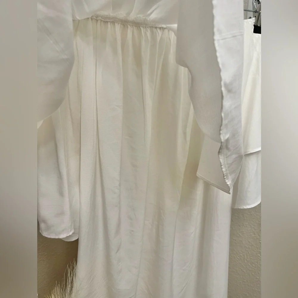New - White Ruffle Off Shoulder Top - Picture 7 of 9